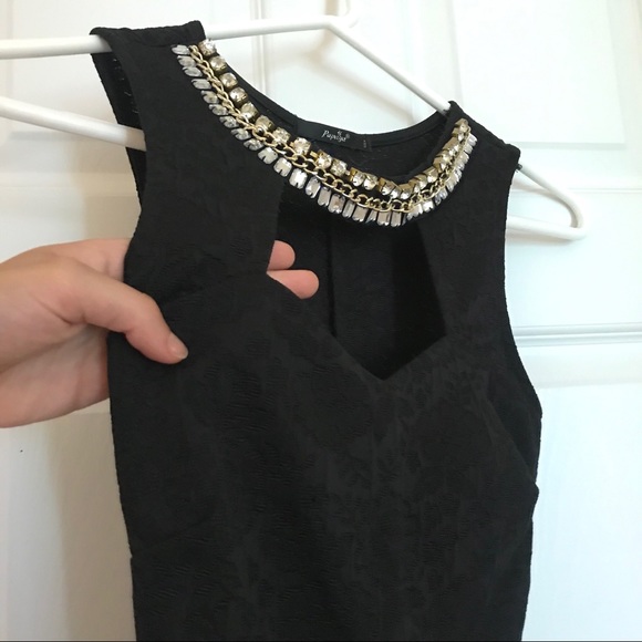 Bodycon Cut Out Jewel Collar Lace Sleeveless Dress - Picture 4 of 6